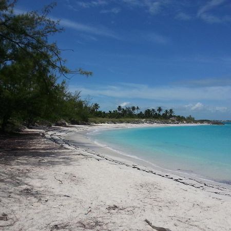 Augusta Bay Bahamas, Exuma Hotel George Town Eksteriør billede